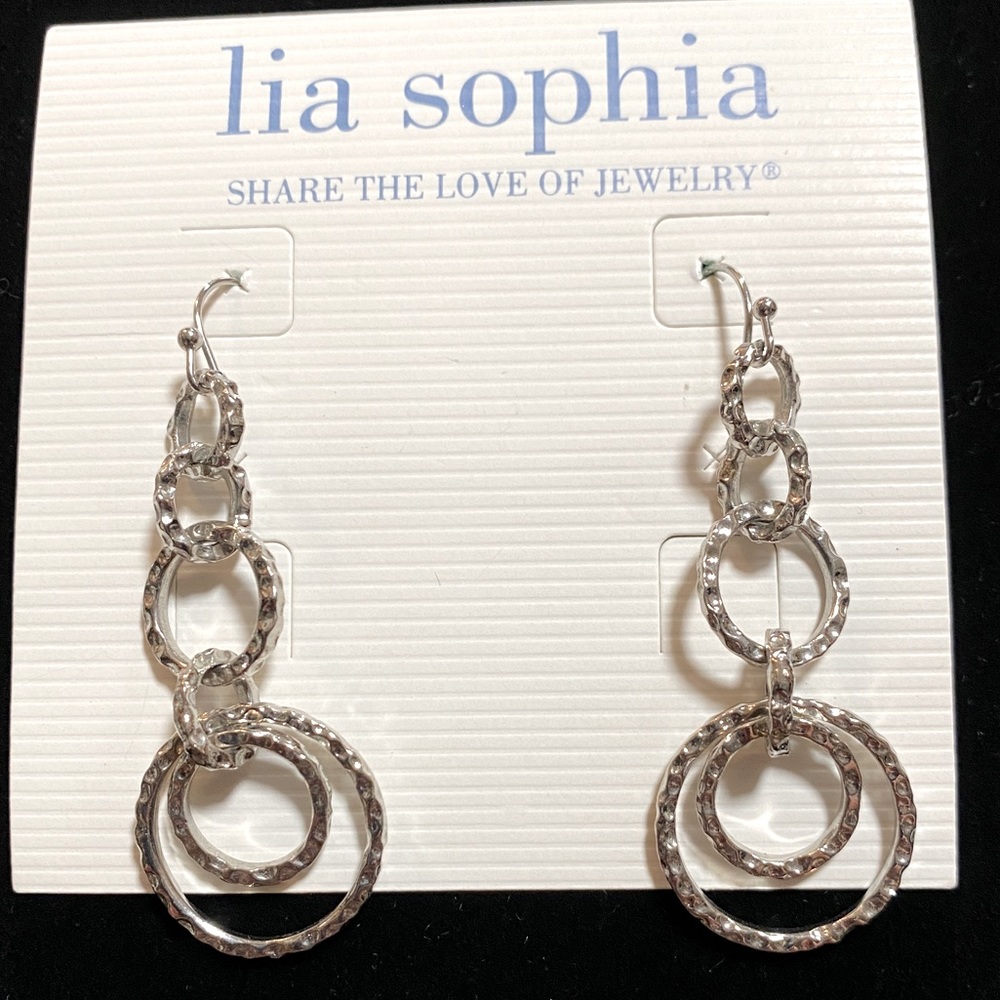 Lia Sophia dangly earrings